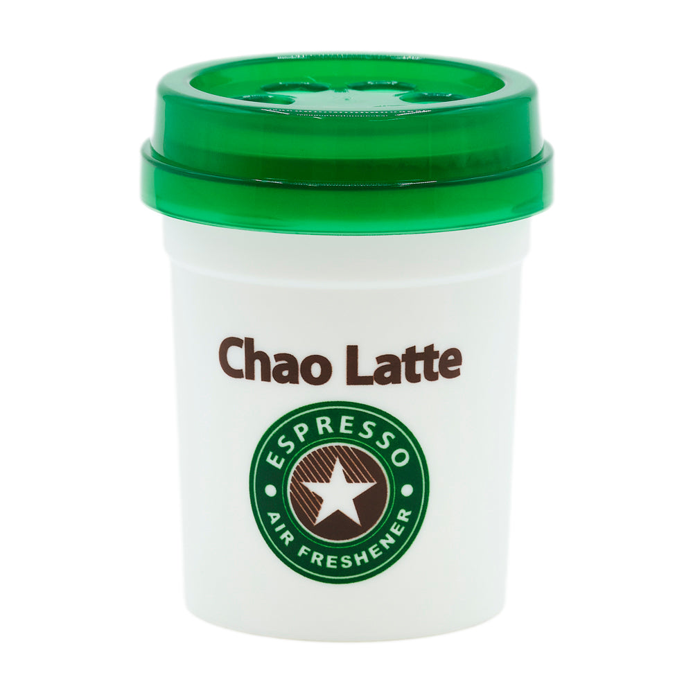 本体の写真。白いカップ形の容器に緑のフタ。Chao Latte と ESPRESSO AIR FRESHENER の星のロゴ