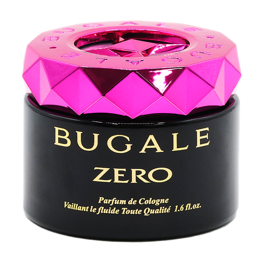 本体の写真。ピンク色のダイヤカット状のキャップと黒い容器。BUGALE ZERO、Parfum de Cologne 1.6 fl.oz. の表示