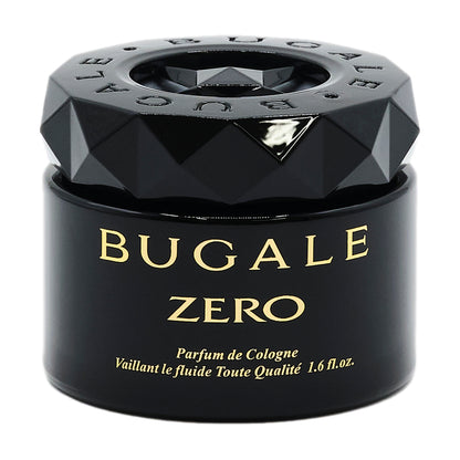 本体の写真。ブラック色のダイヤカット状のキャップと黒い容器。BUGALE ZERO、Parfum de Cologne 1.6 fl.oz. の表示
